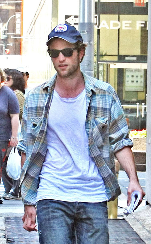 robert-pattinson-679-3.jpg robert-pattinson-679-3.jpg