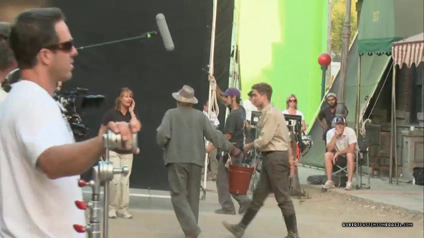screencaps_wfe_180.jpg screencaps_wfe_180.jpg